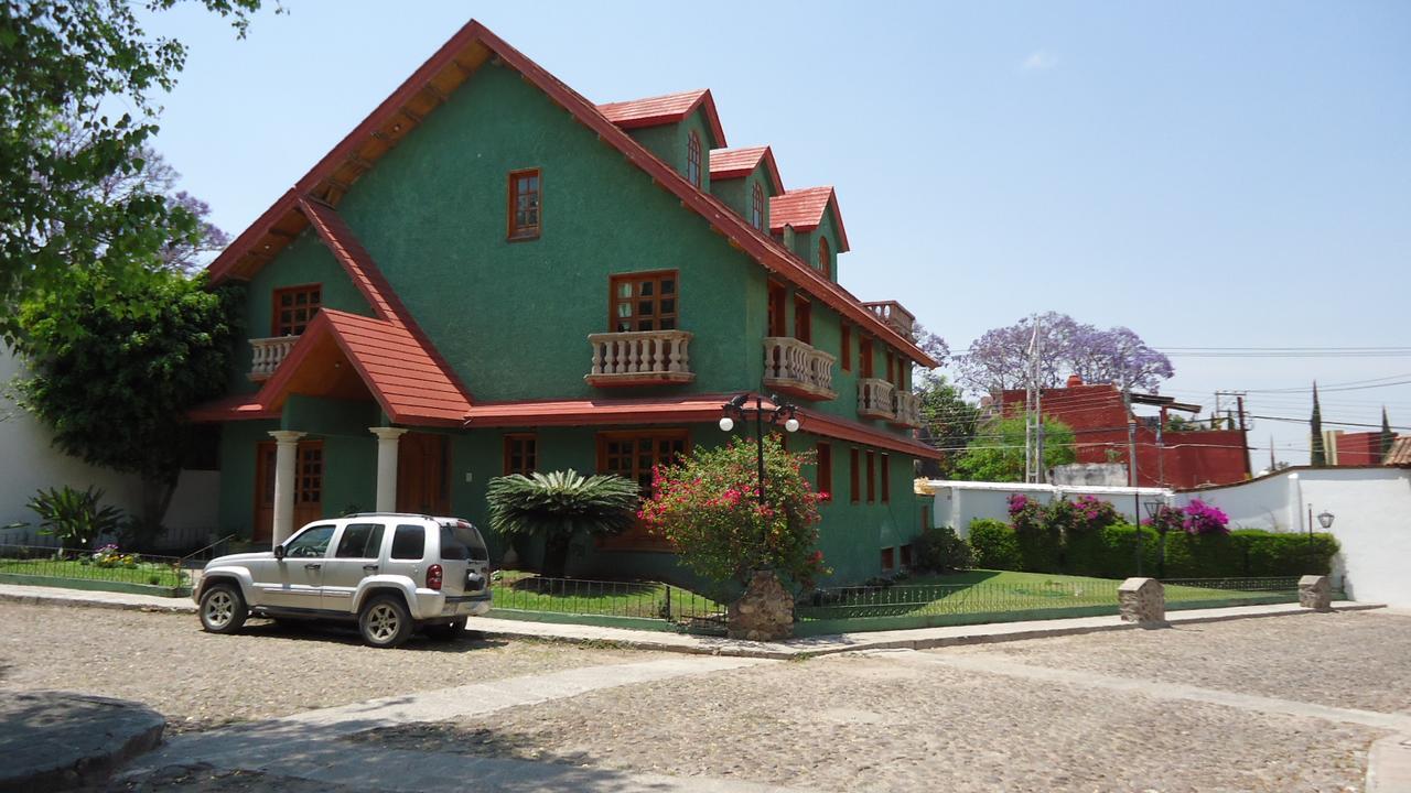 Отель Casa De Los Abuelos Альенде Экстерьер фото